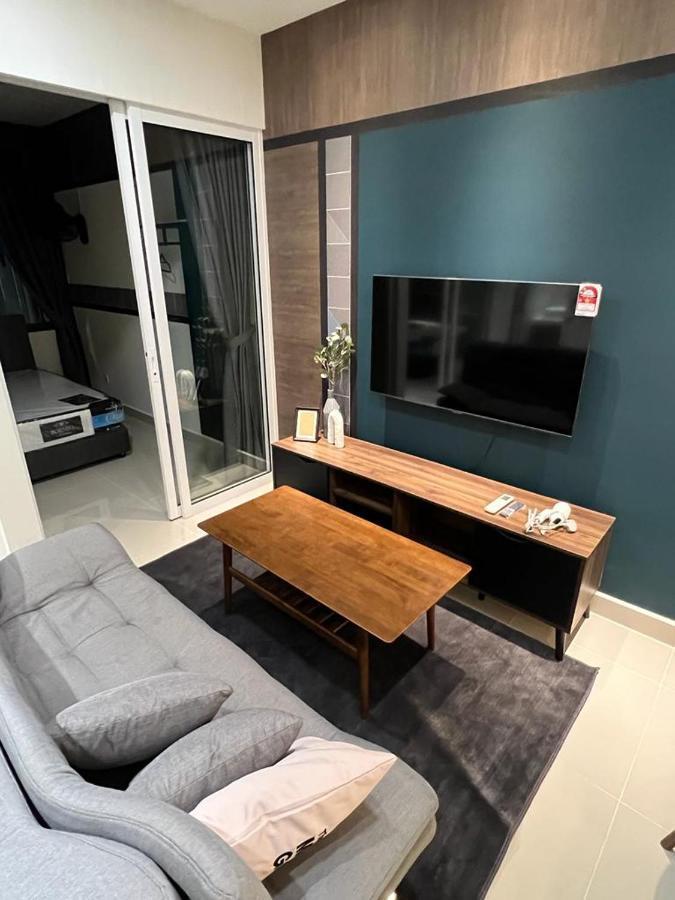 Kota Kinabalu City Centre @ The Shore By Casa Yolo المظهر الخارجي الصورة