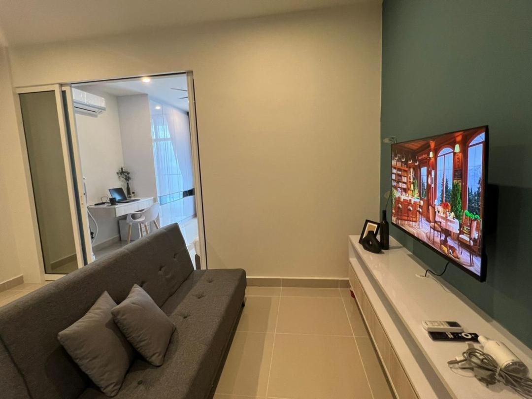 Kota Kinabalu City Centre @ The Shore By Casa Yolo المظهر الخارجي الصورة