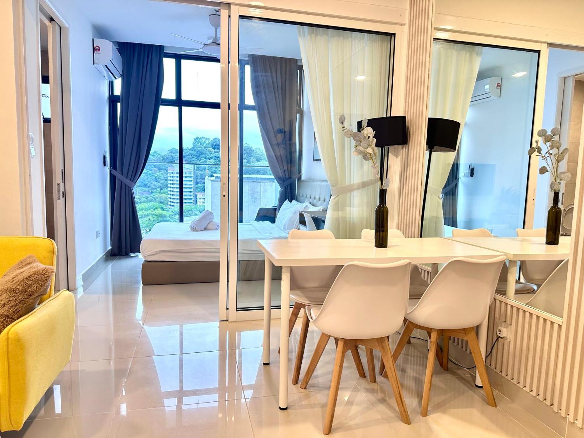 Kota Kinabalu City Centre @ The Shore By Casa Yolo المظهر الخارجي الصورة